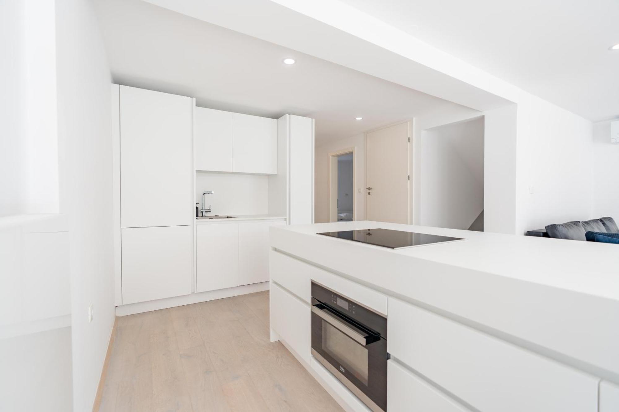 Black & White Apartments Rozna Dolina Ljubljana Bagian luar foto